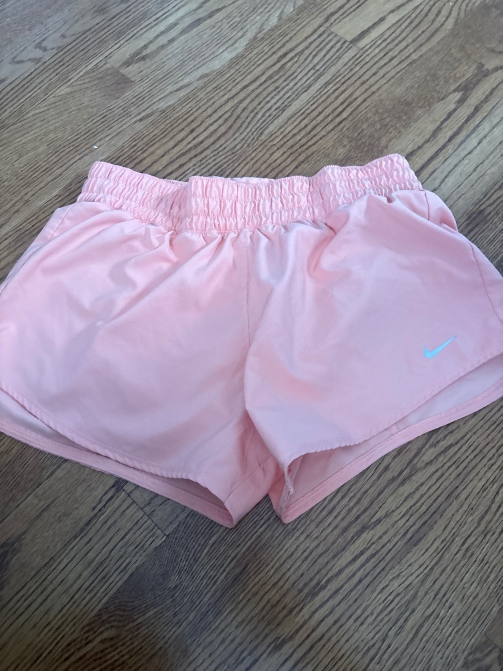 Salmon shorts